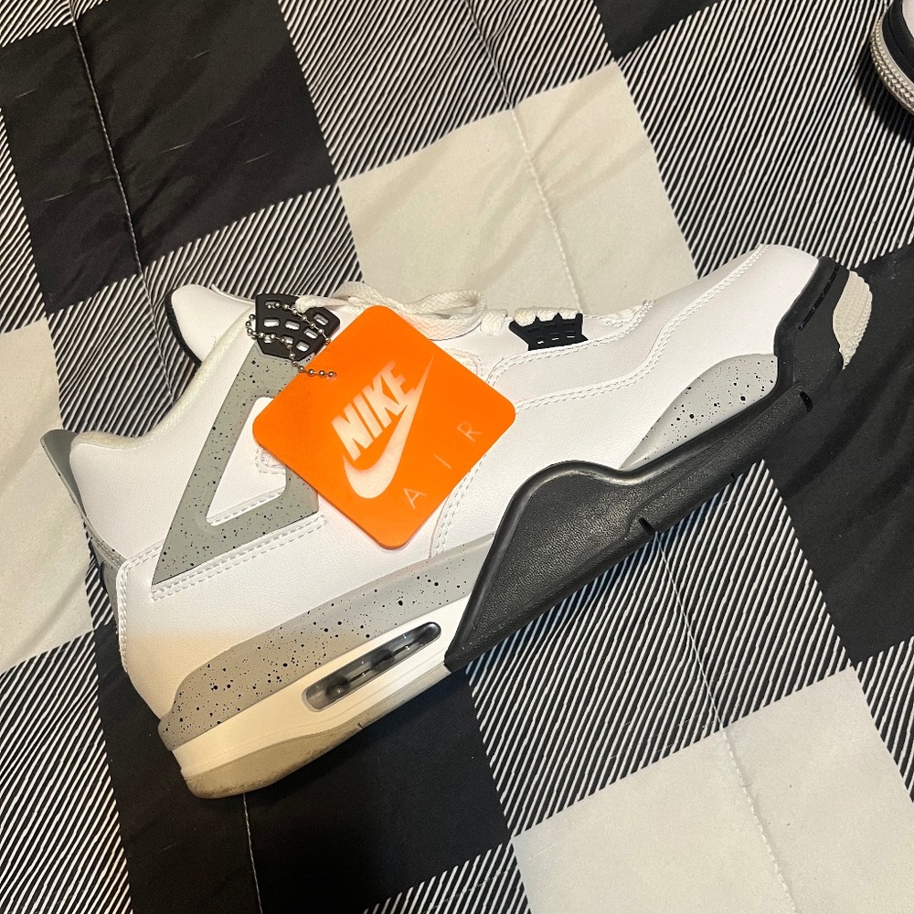 Retro 4 cement never worn